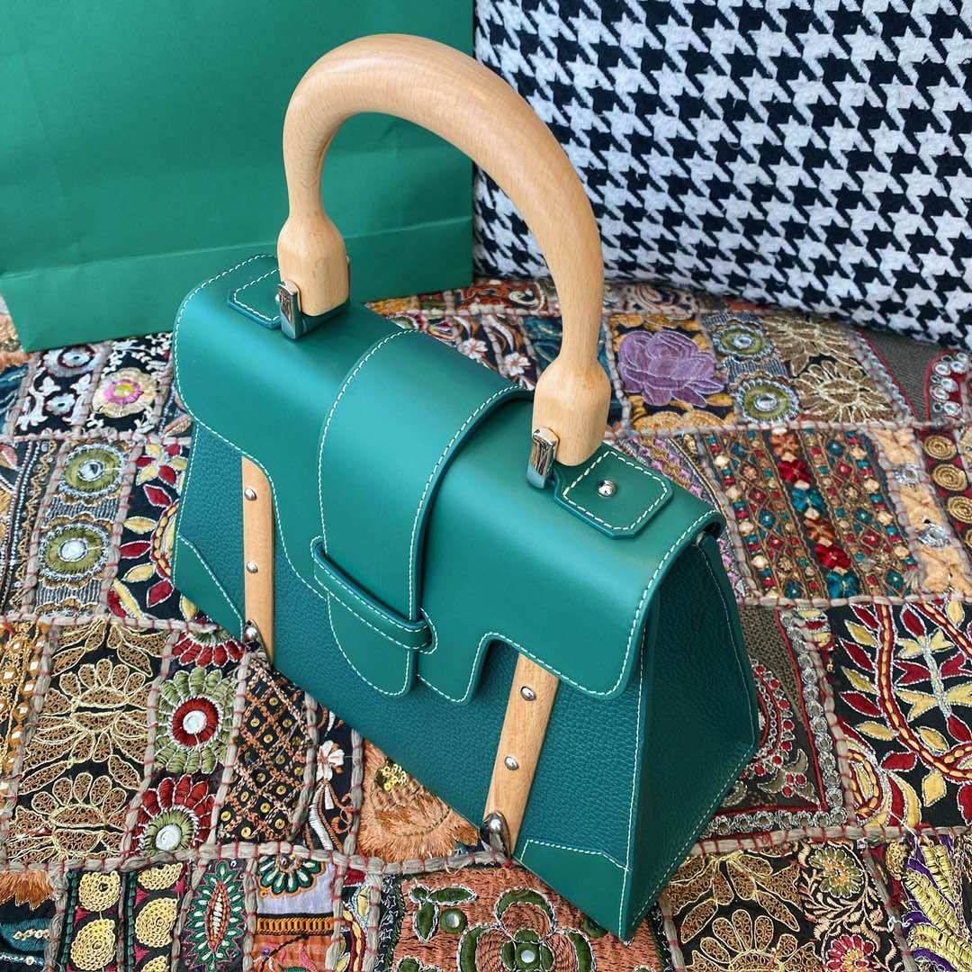 Goyard Saigon手提包女生的包柜怎么能少得了一款绝