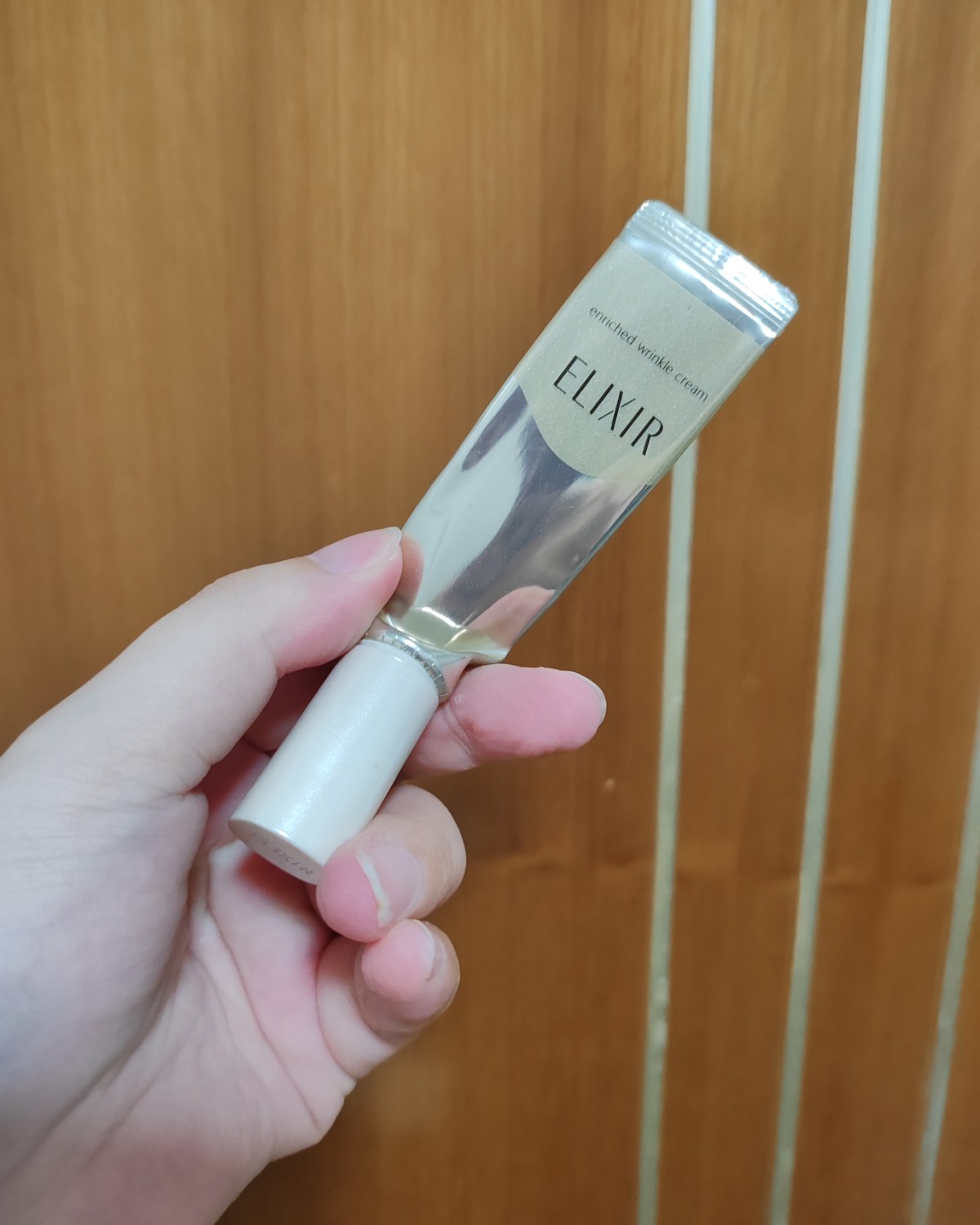 怡丽丝尔是日本资生堂旗下的一个品牌，他们的一些产品也是很好用