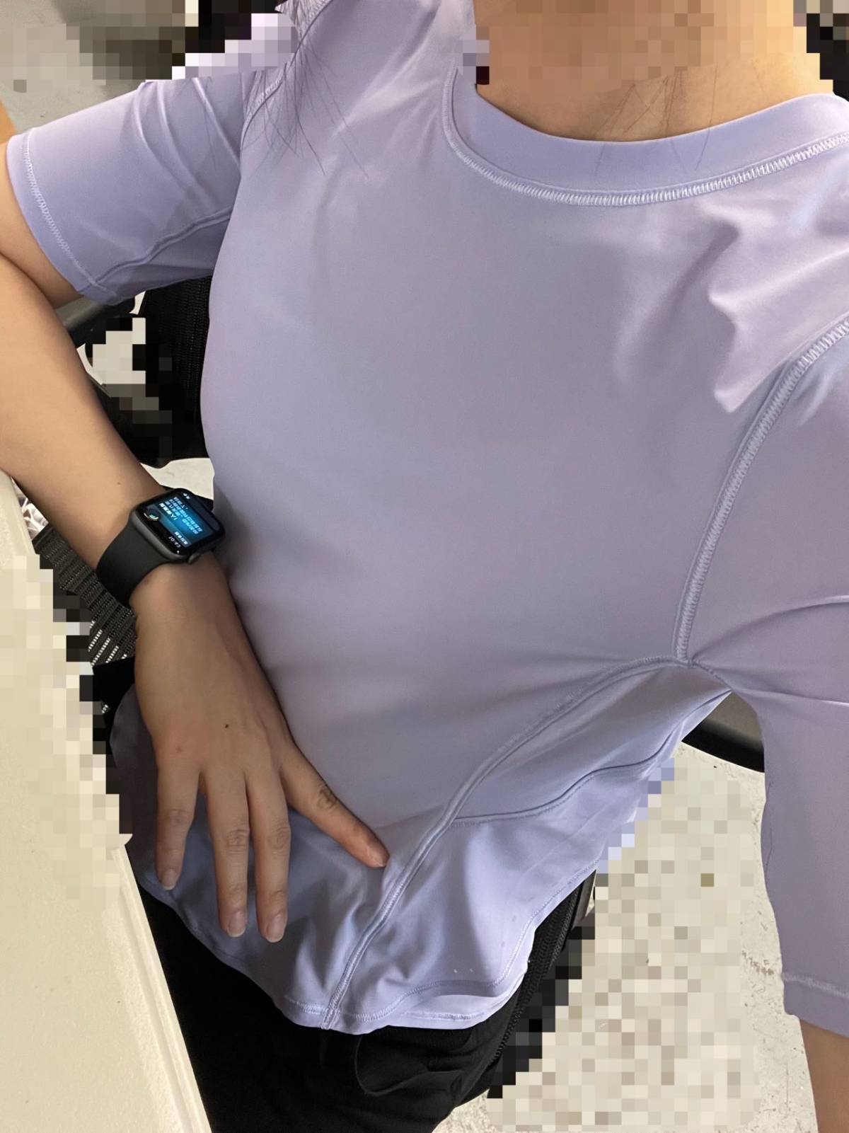 最近种草了lulu家这款防UV 运动上衣，还是最近最好看的烟