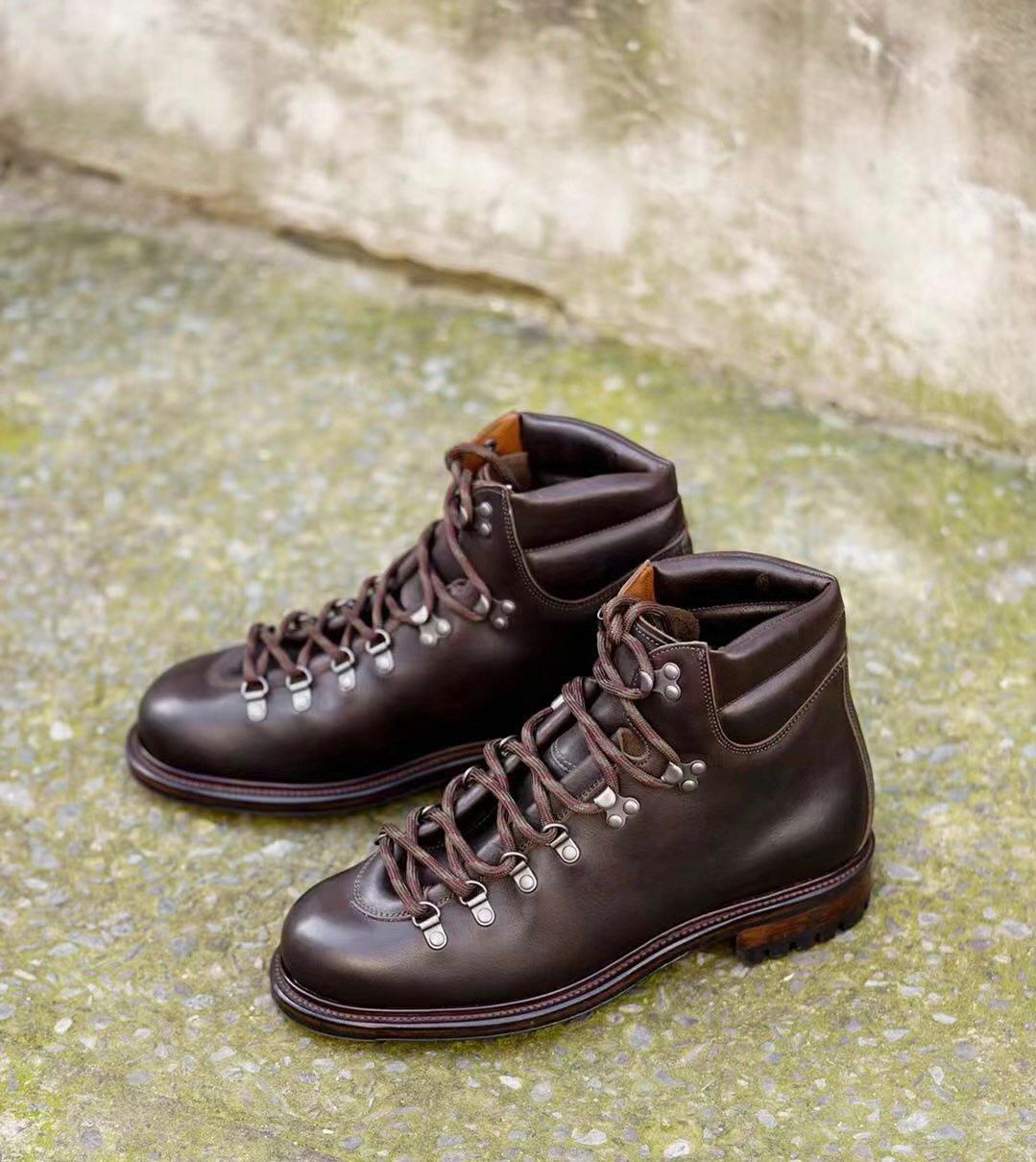 从一个始祖鸟大神那里了解到了ssense、selfridge