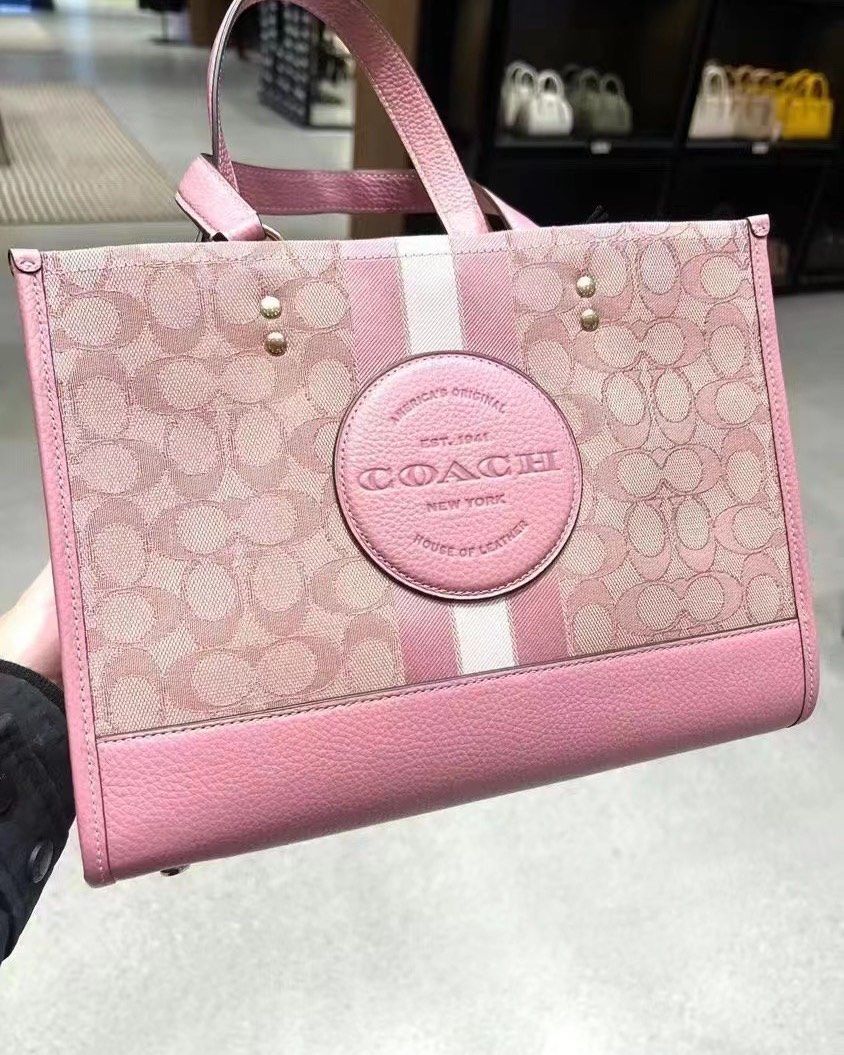 史低价💰1499直邮，限定款售完无补。 樱花系列🌸 千万