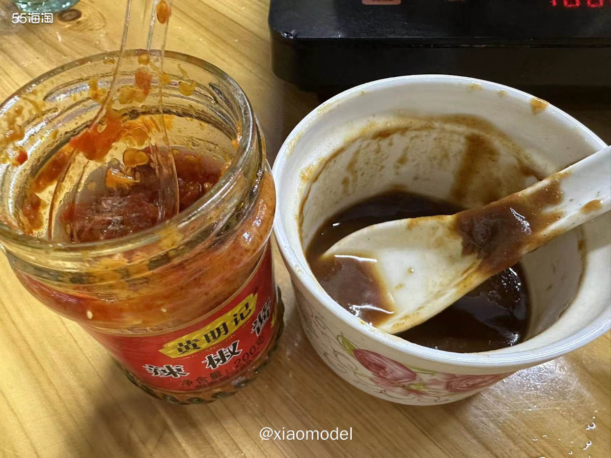 😀每当去一个地方，都要去吃当地的特色美食。如果有当地人带领