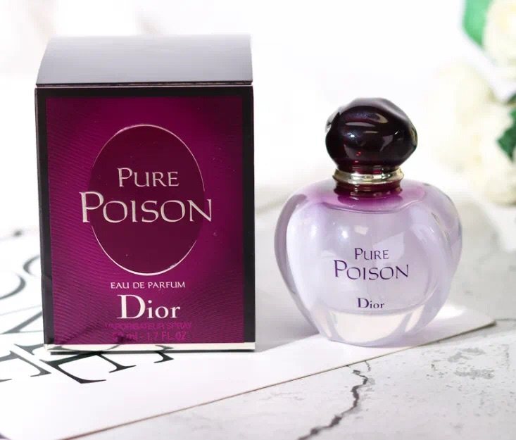 Dior的冰火奇葩也是算是老网红，这款颜值很高的女香属于白花