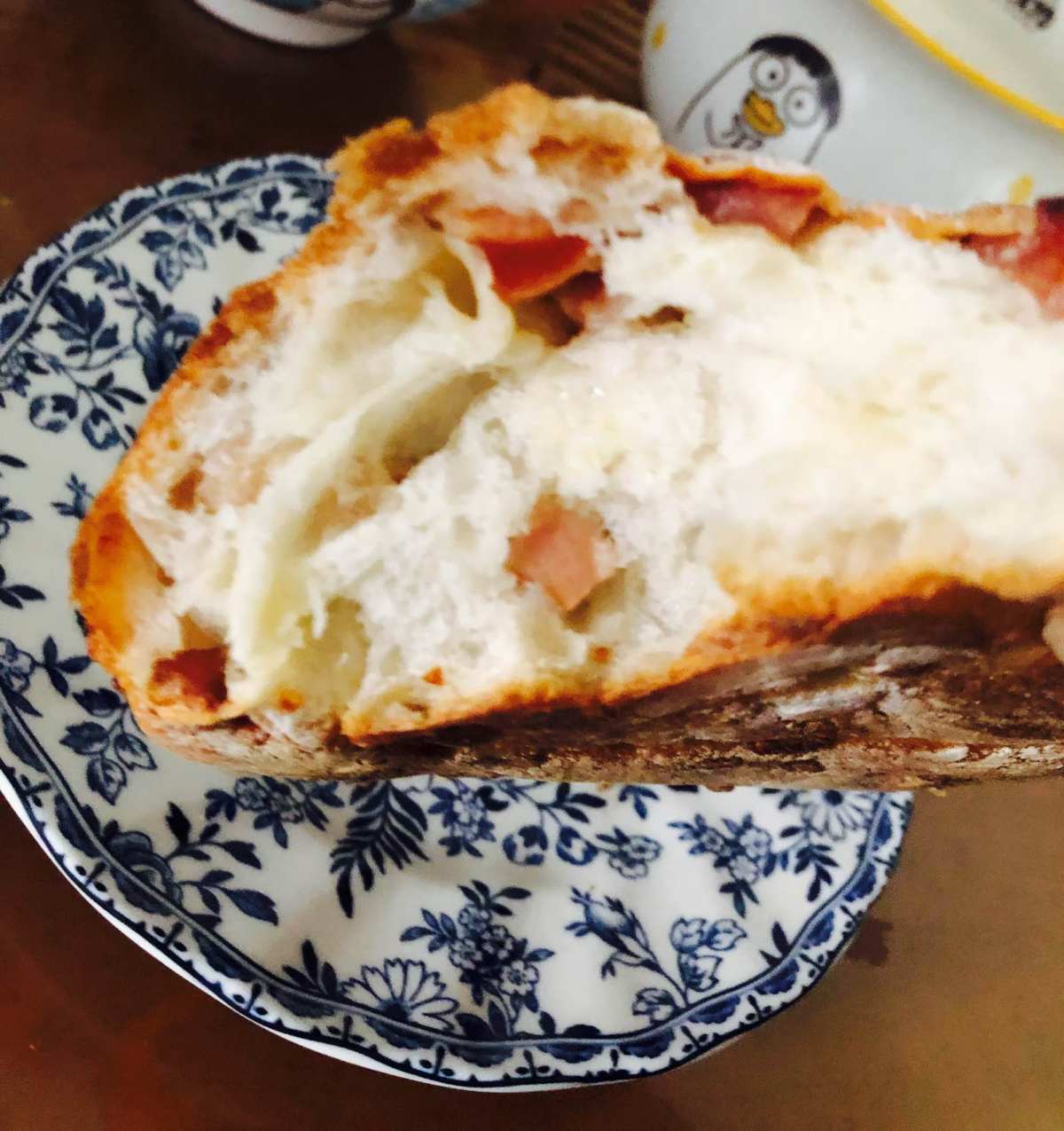 之前买的预售三个园丁欧包各种味道还不错，早上解冻的新品鹰嘴豆