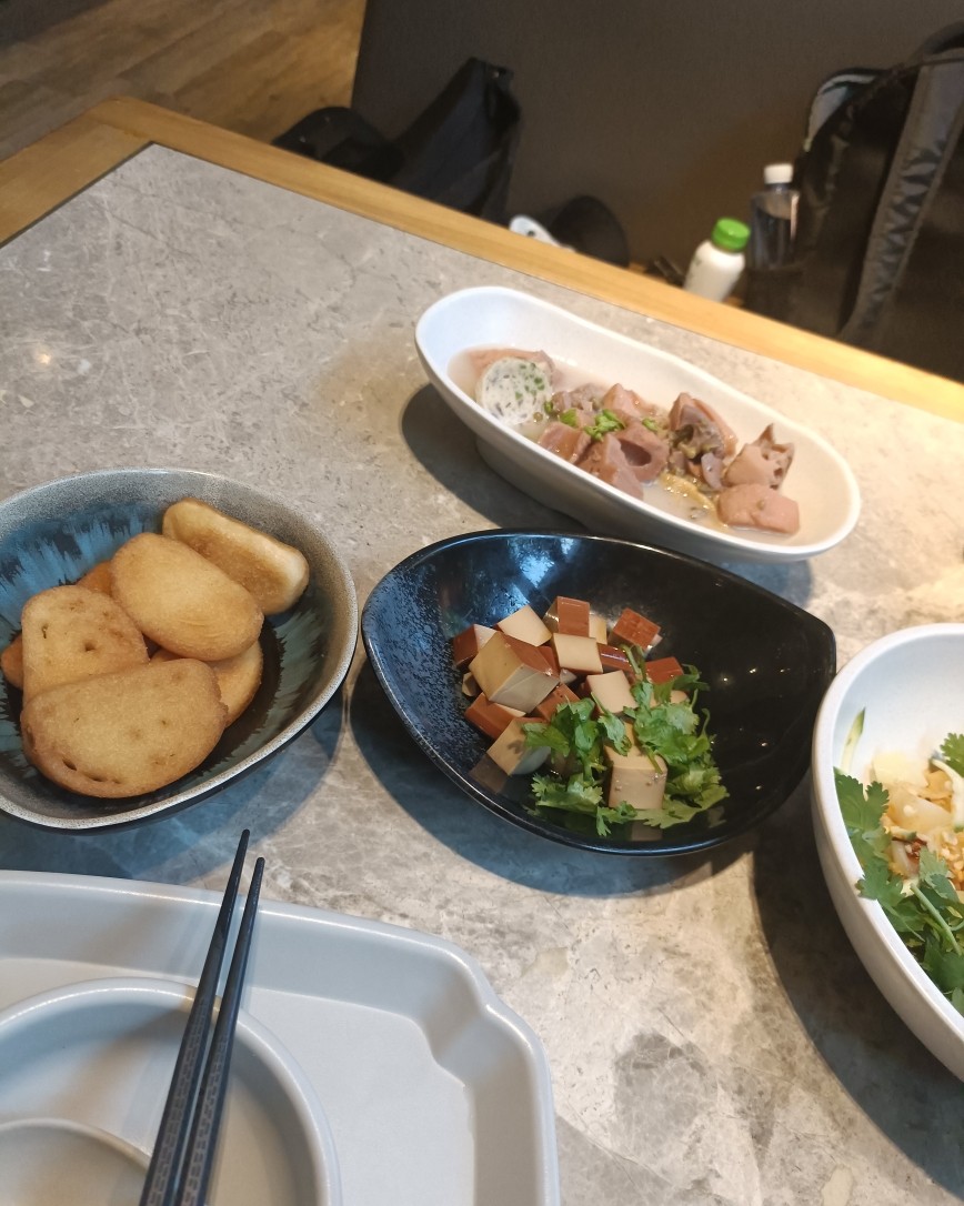 小表妹来这里玩，每天都有去不同的地方，昨天就去了仙湖植物园，