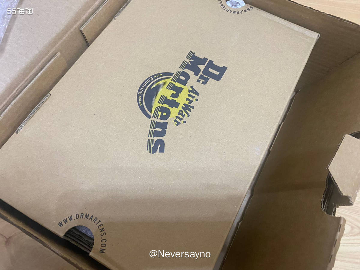 🩶开箱Dr martens 粉色马丁靴，质感还不错哦  �