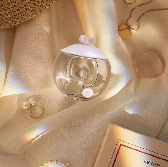 fragrance中文官网不止有大牌香水，还有很多小众的、平