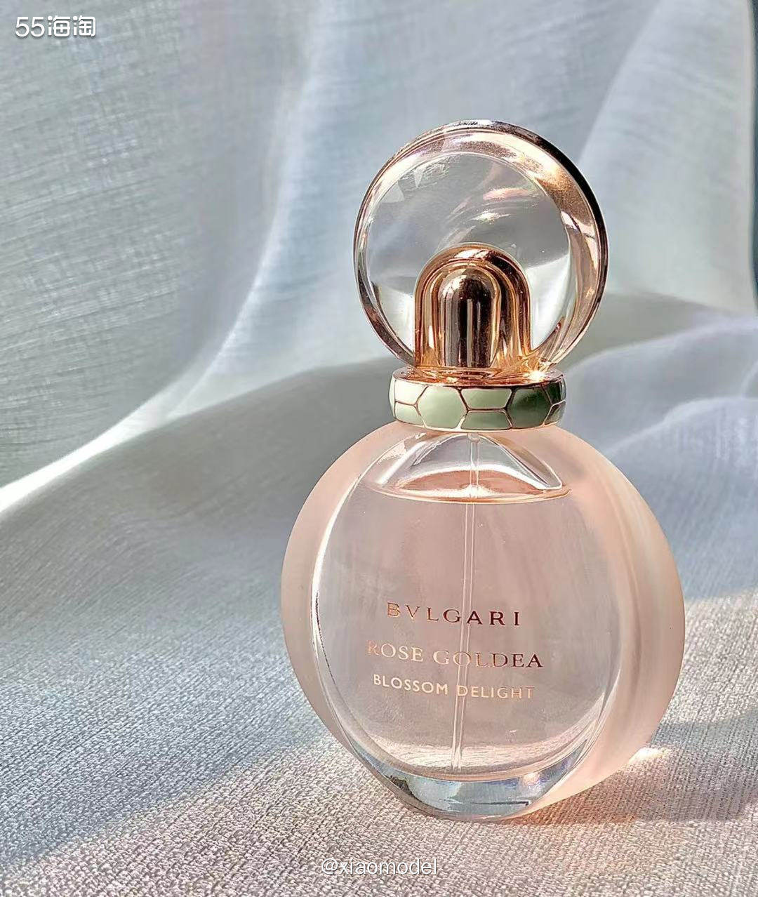 🌸现在的香水营销，除了在品牌、设计和香味等方面做文章以外，