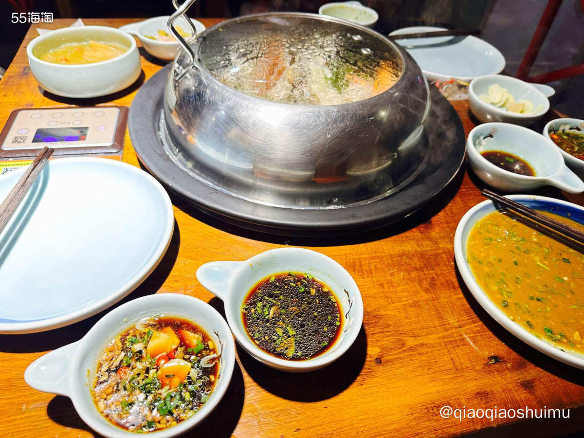 周末来天津溜达，晚饭外出觅食，搜了推荐打算去一家叫三个渔夫的