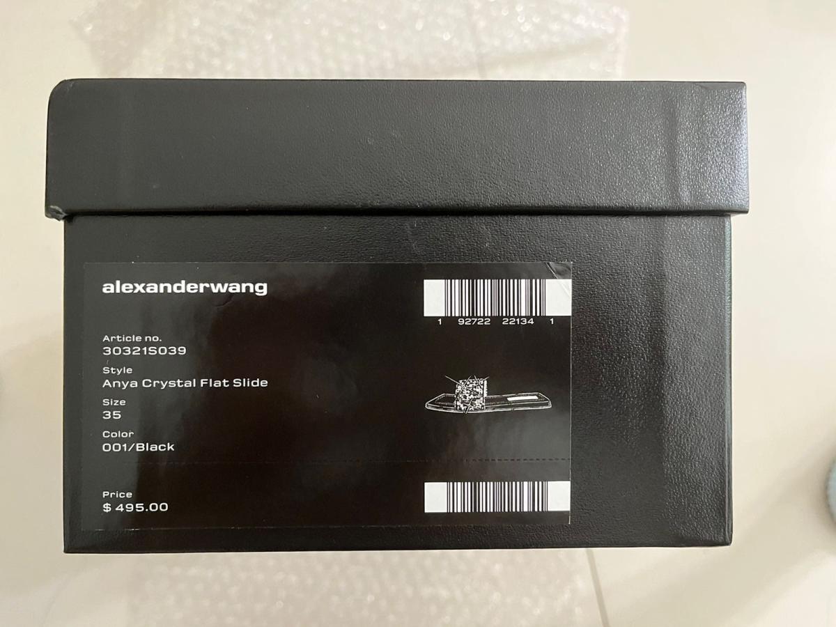 大王水钻拖鞋亮闪闪，超百搭！ 购入平台：发发奇 返利：首单1