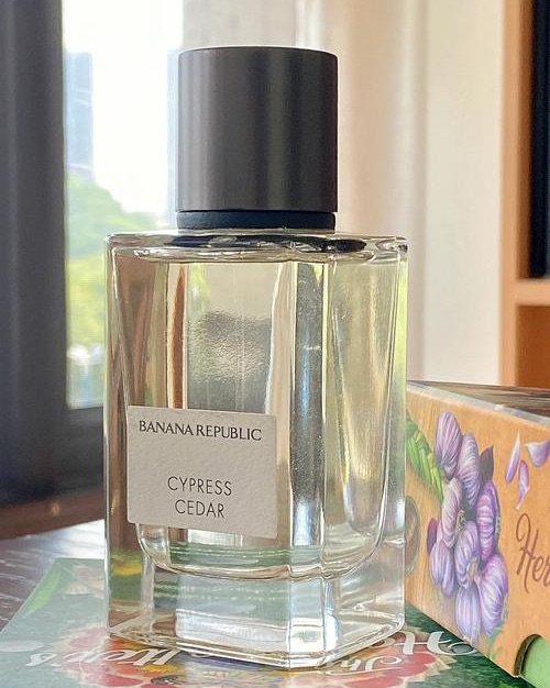 Banana Republic 香蕉共和国 丝柏雪松香水 E