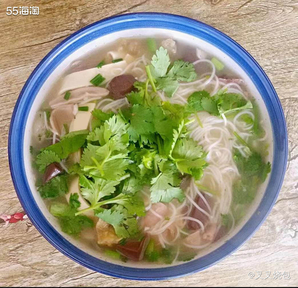🤡网站：饿了么； 😎剁手产品：肉汤粉、牛肉丸猪杂汤粉-；