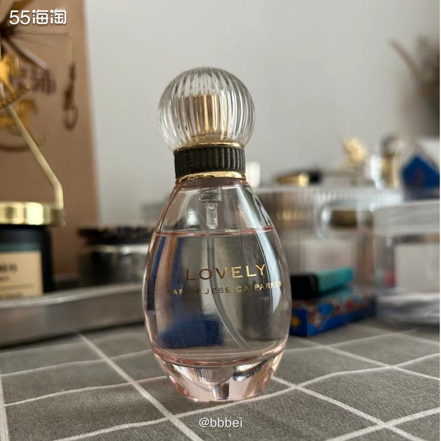 🌼 莎拉杰西卡帕克可爱女士香水 前调：薰衣草 马天尼 香柠