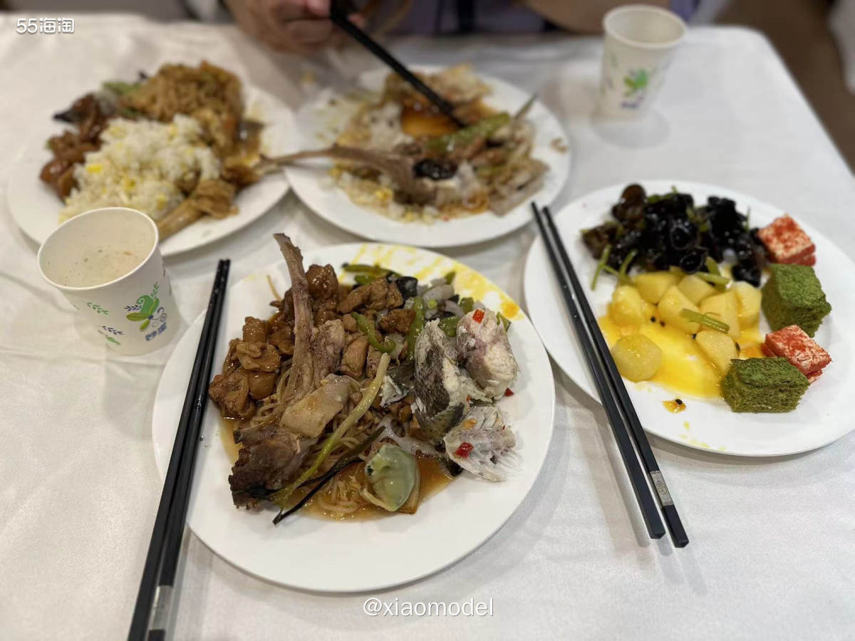 ❤️中午和淘友面基吃完东南亚菜，又去奔赴了晚餐！  ❤️老妈