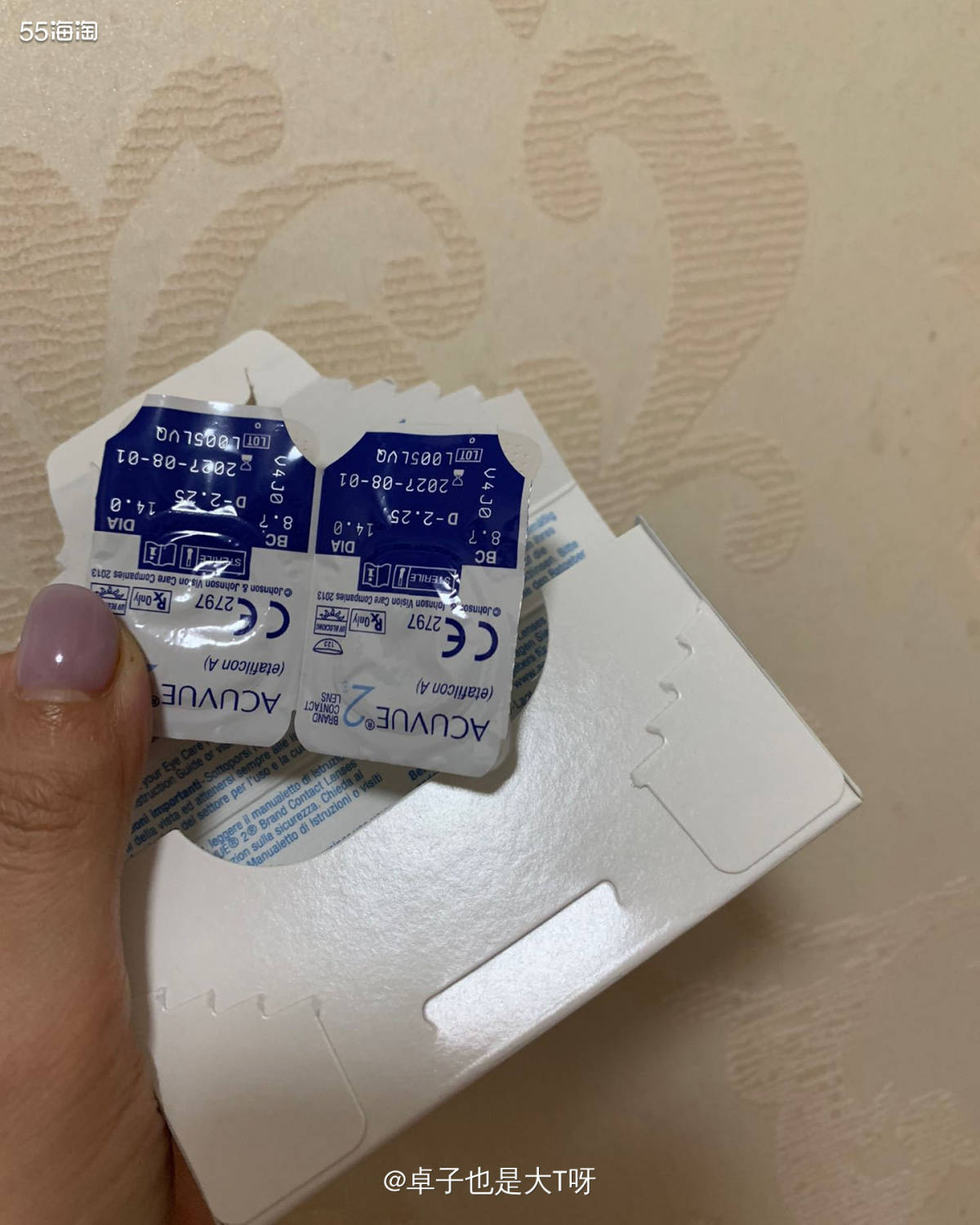 我回购这款隐形眼镜应该有三四年了，因为我基本上每天都会带，用