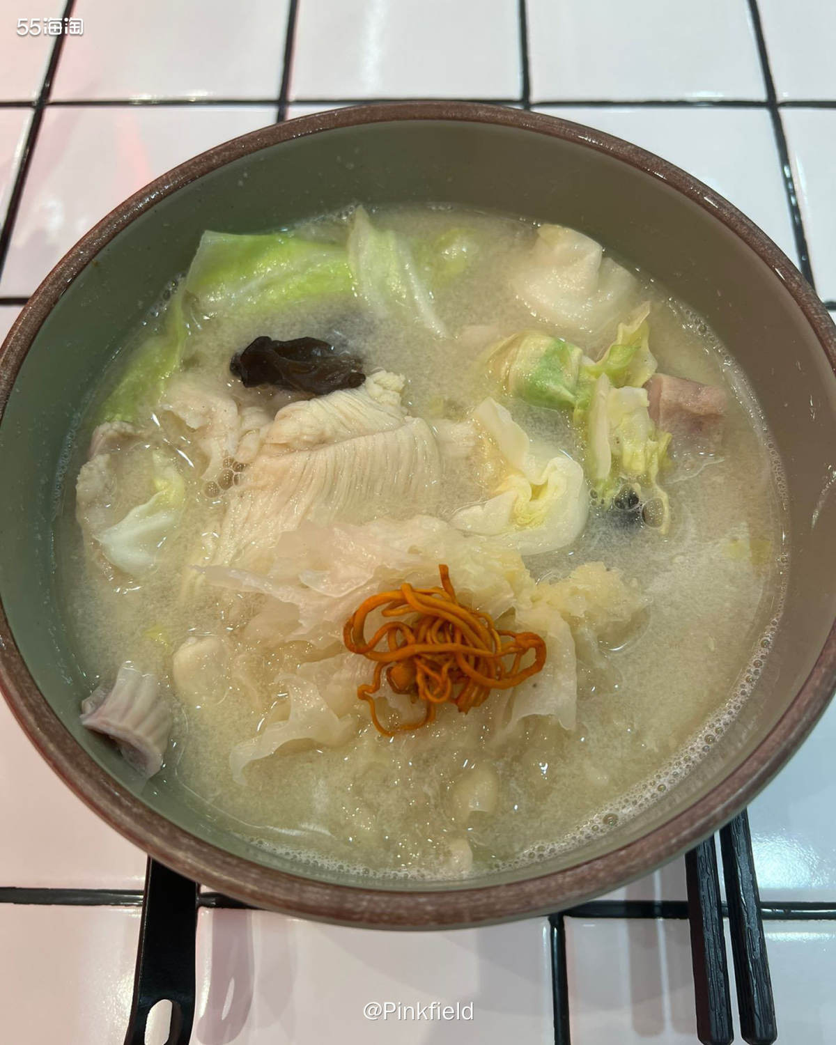 🍜今天去万象城办点事，晚饭就在那边解决了。一个人只能吃点简
