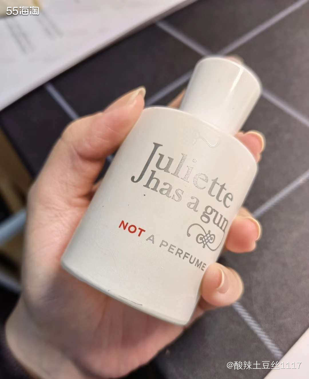 香调：麝香香调 成分：超级龙涎醚前调：超级龙涎醚中调：超级龙