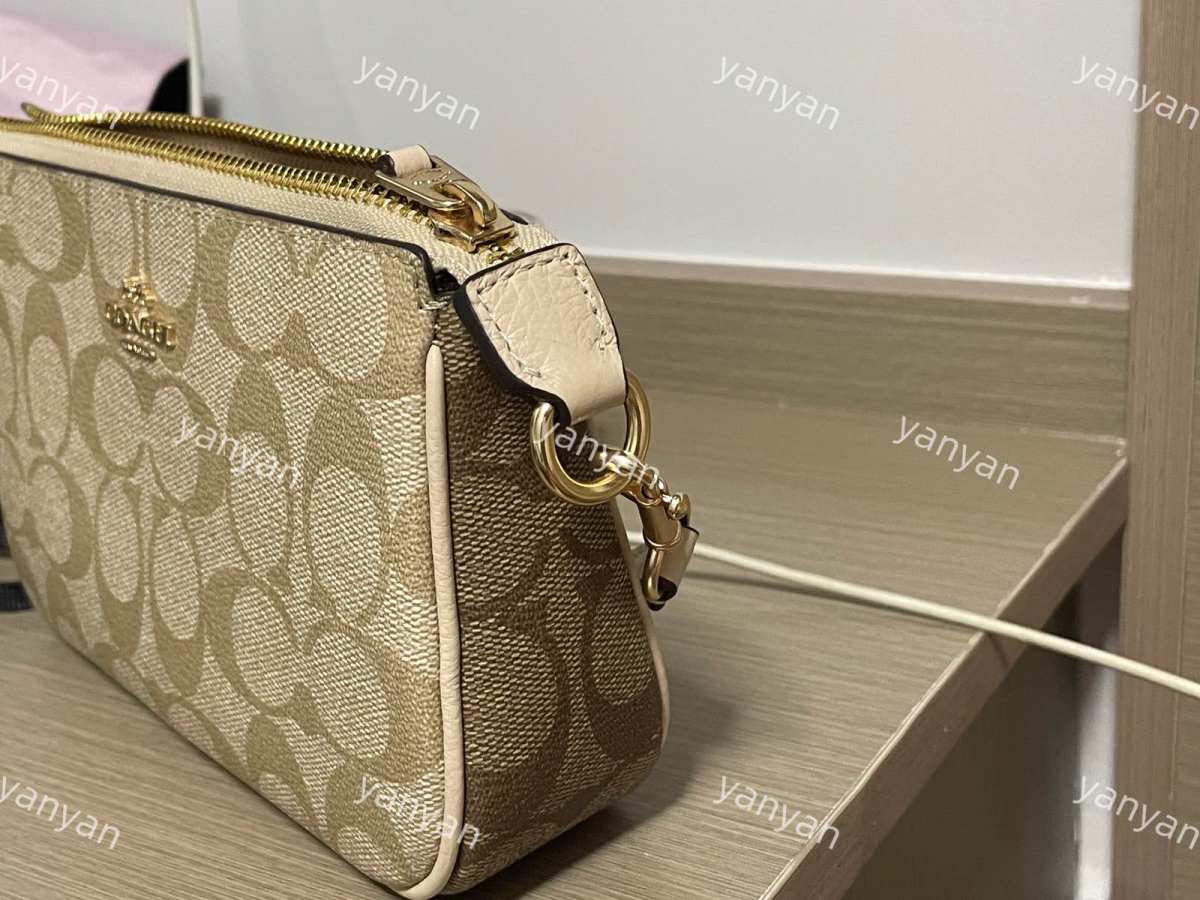 购买网站：coach 奥莱 中购买产品：nolita 19 