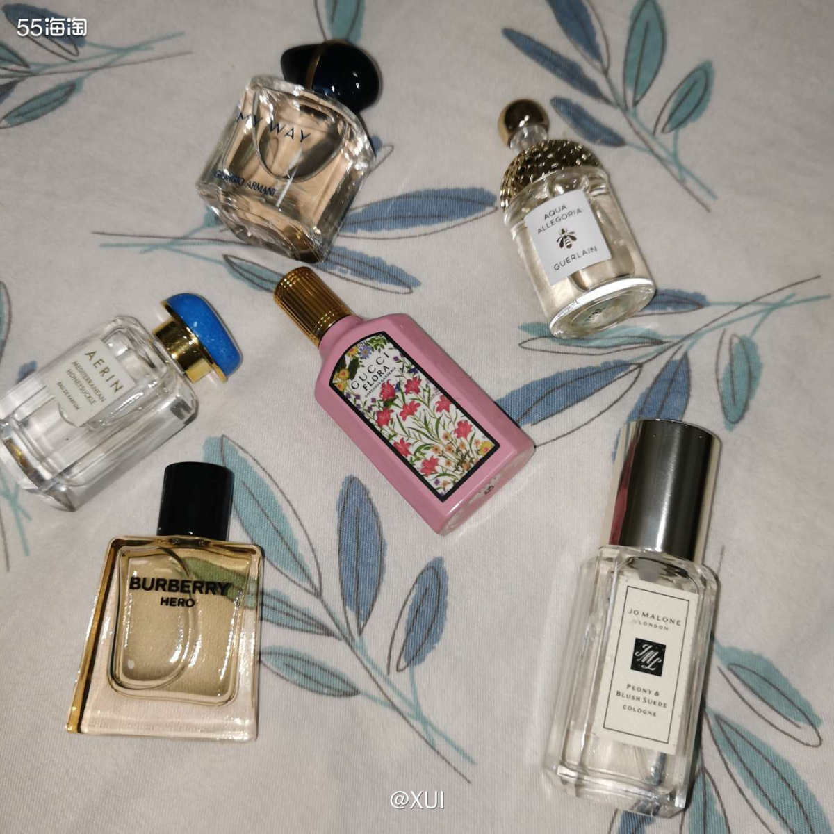 不知道大家会不会有收藏Q香的癖好，就是为了好看的瓶子😆一排