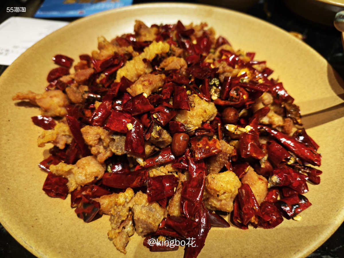 一家还不错的川菜馆，性价比也非常高  周末就是要逛吃逛吃，逛