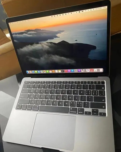 在平时工作里人如果能熟练使用Mac快捷键可以大大的提高我们的