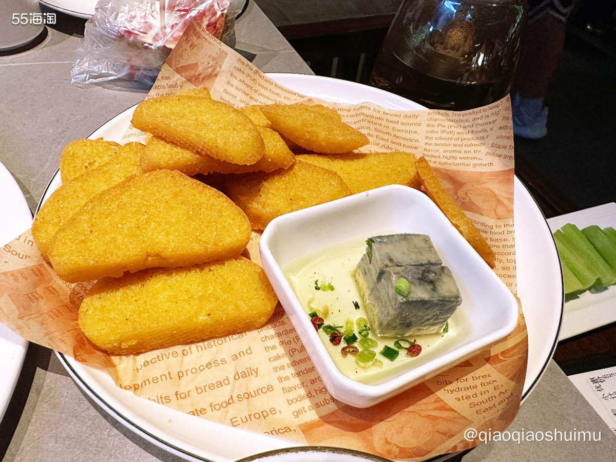 下午跟爸妈一起去鸦儿李记吃火锅，老北京铜锅～ 这次是娃点的菜