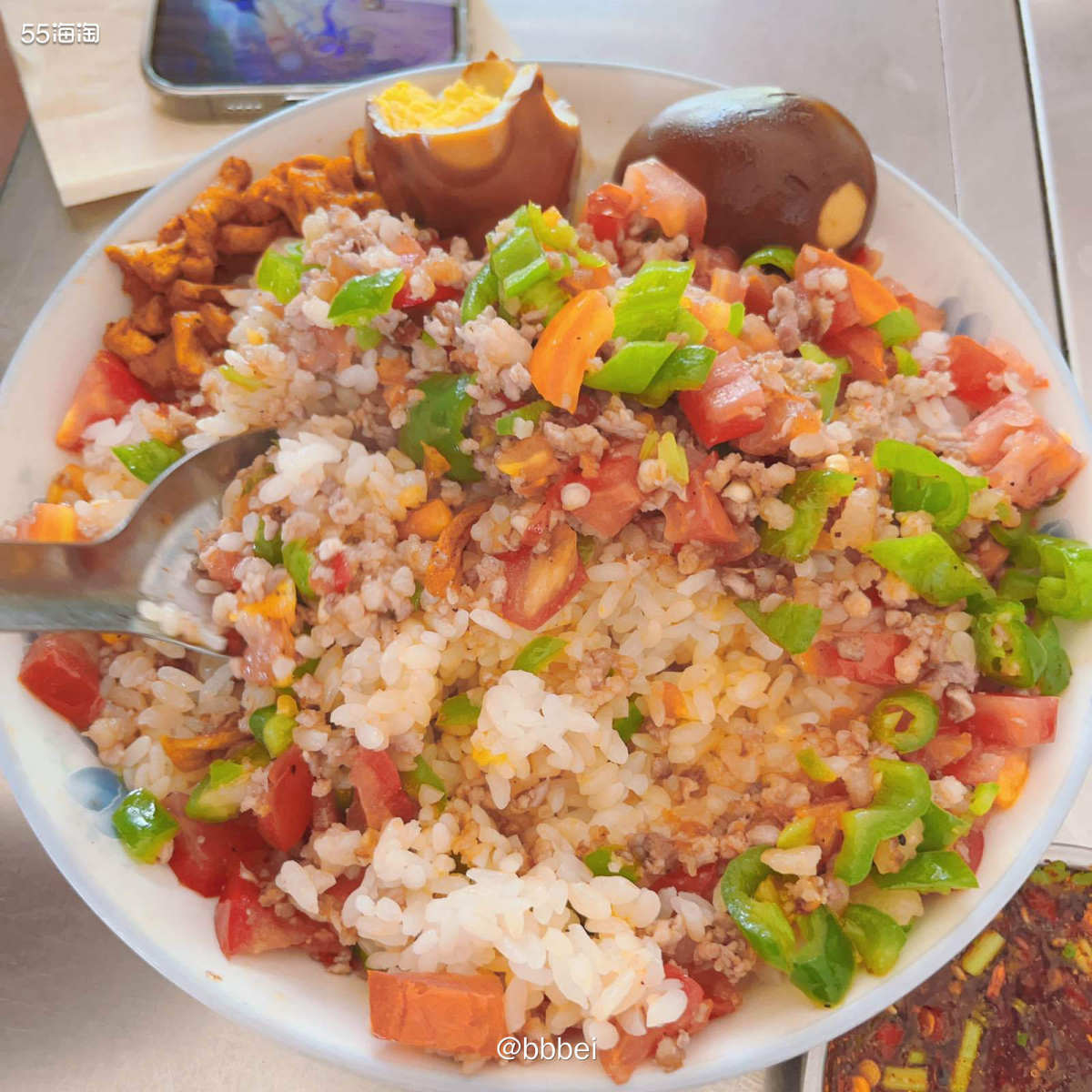 🌼红三剁盖饭 🍃价格：13rmb+卤蛋2x2rmb 🍃