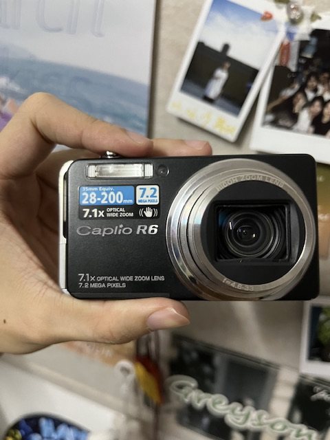 这次海淘到了一台胶片机和一台CCD（带电池充电器 合箱服务超