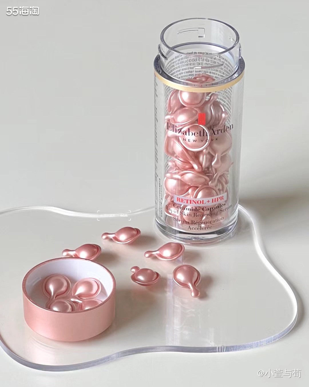 大名鼎鼎的雅顿粉胶谁不爱？ 淡黄色啫喱质地，润而不腻 推开瞬