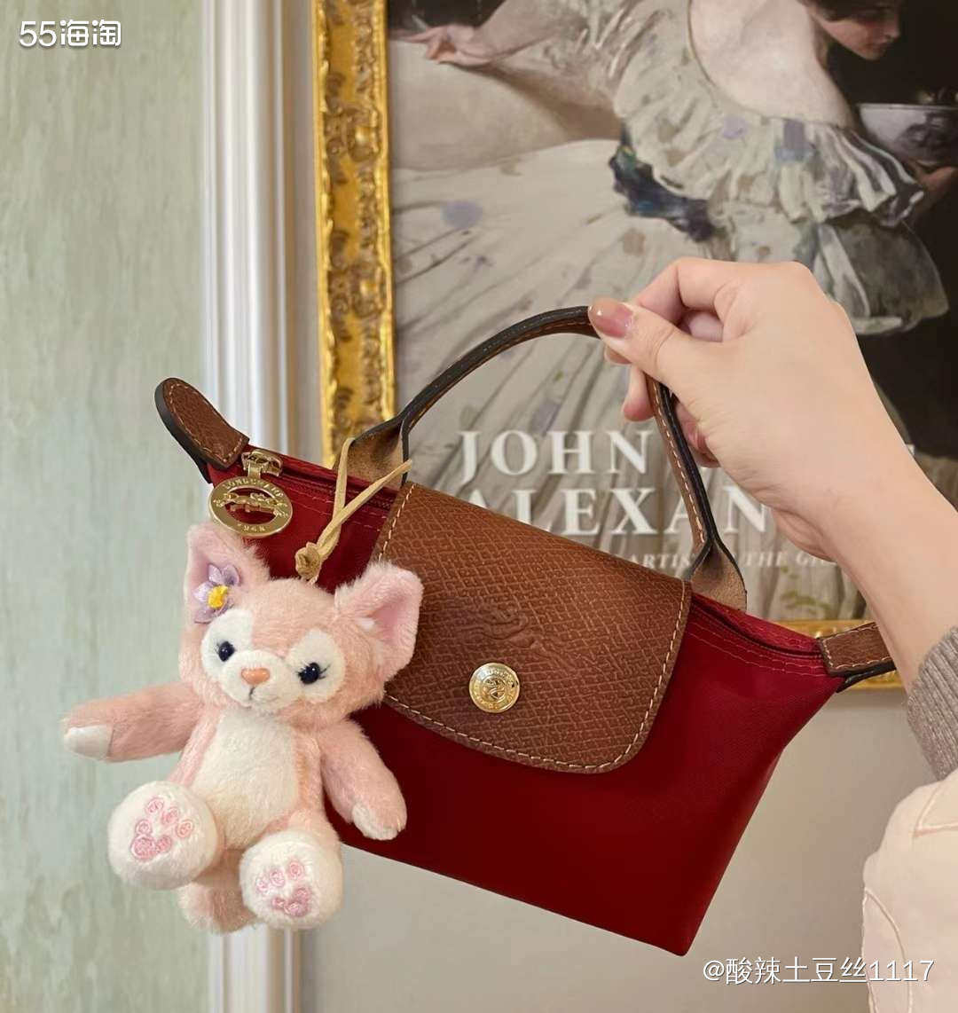 本来一直想要龙骧的海军蓝，但是这个红色真的好貌美啊，俗话说包