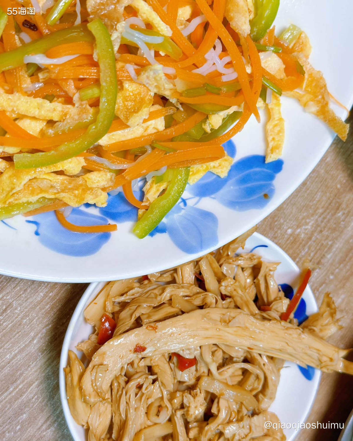 昨晚娃7点放学，接完他回来，爸妈都吃完饭啦～所以没怎么拍全，