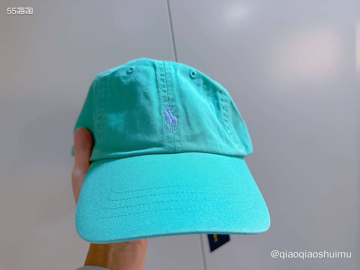 虽然夏天已经过去了，但我的彩色小帽还在纷纷到货。 这是八月底