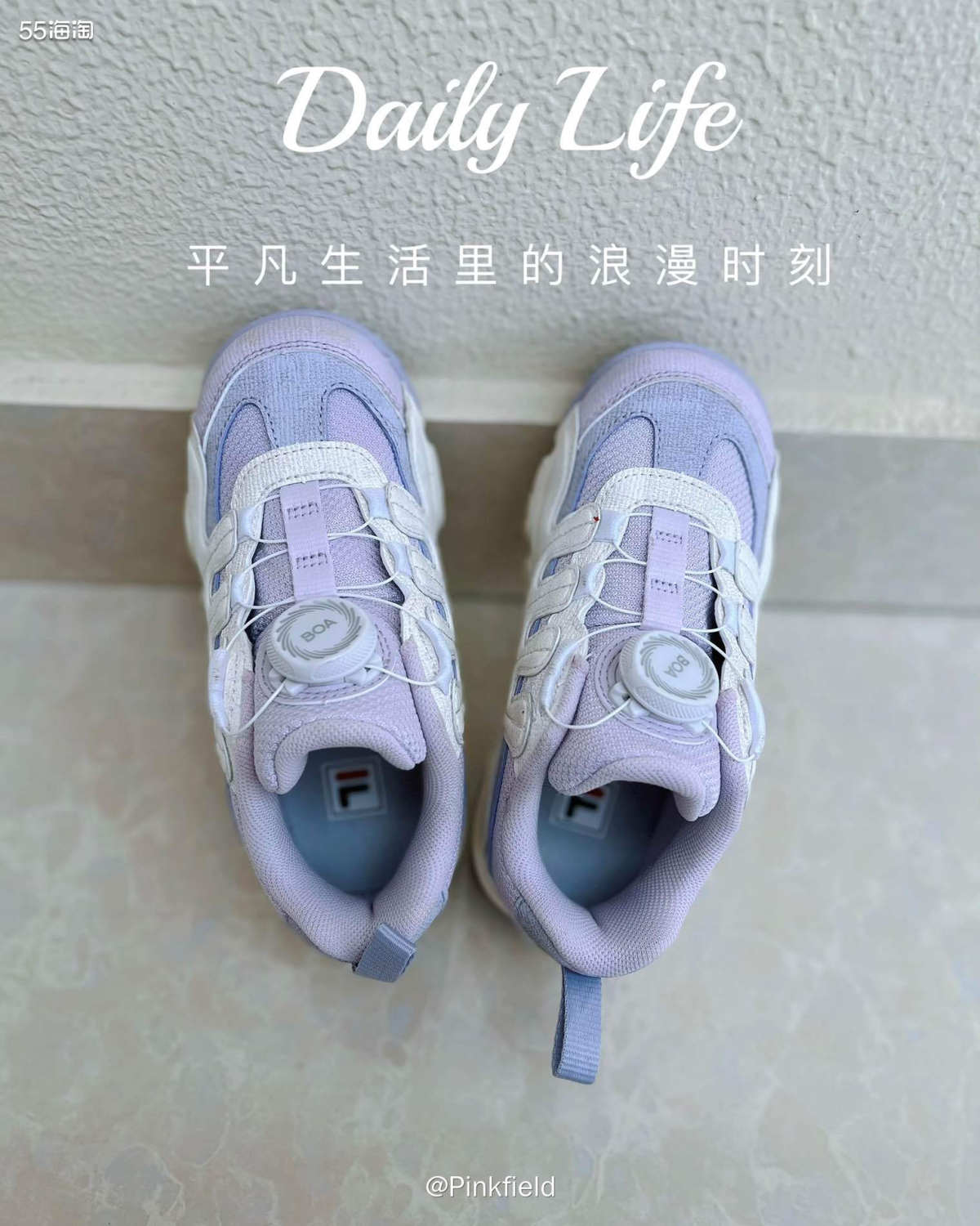 👟这双鞋是前阵子陪孩子买的，小女孩zui喜欢的颜色之一，要