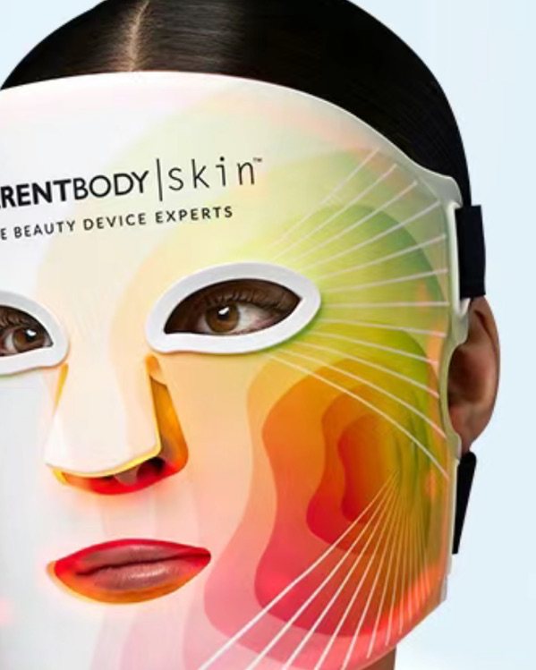 25岁以后，就开始被美容仪所吸引，陆陆续续也入了几款美容仪，