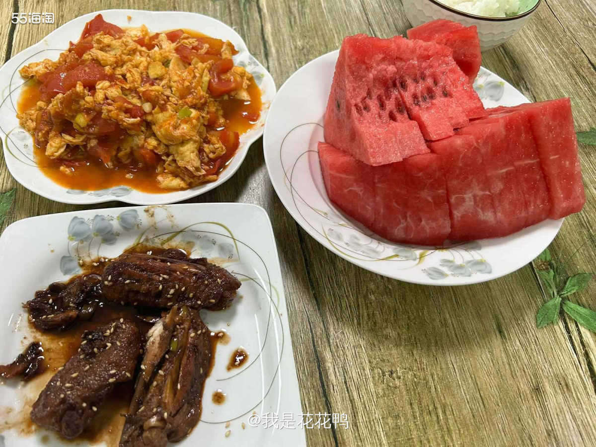 ❤️今天也是简简单单的一顿晚饭啦，因为只有我和知知在家，也就