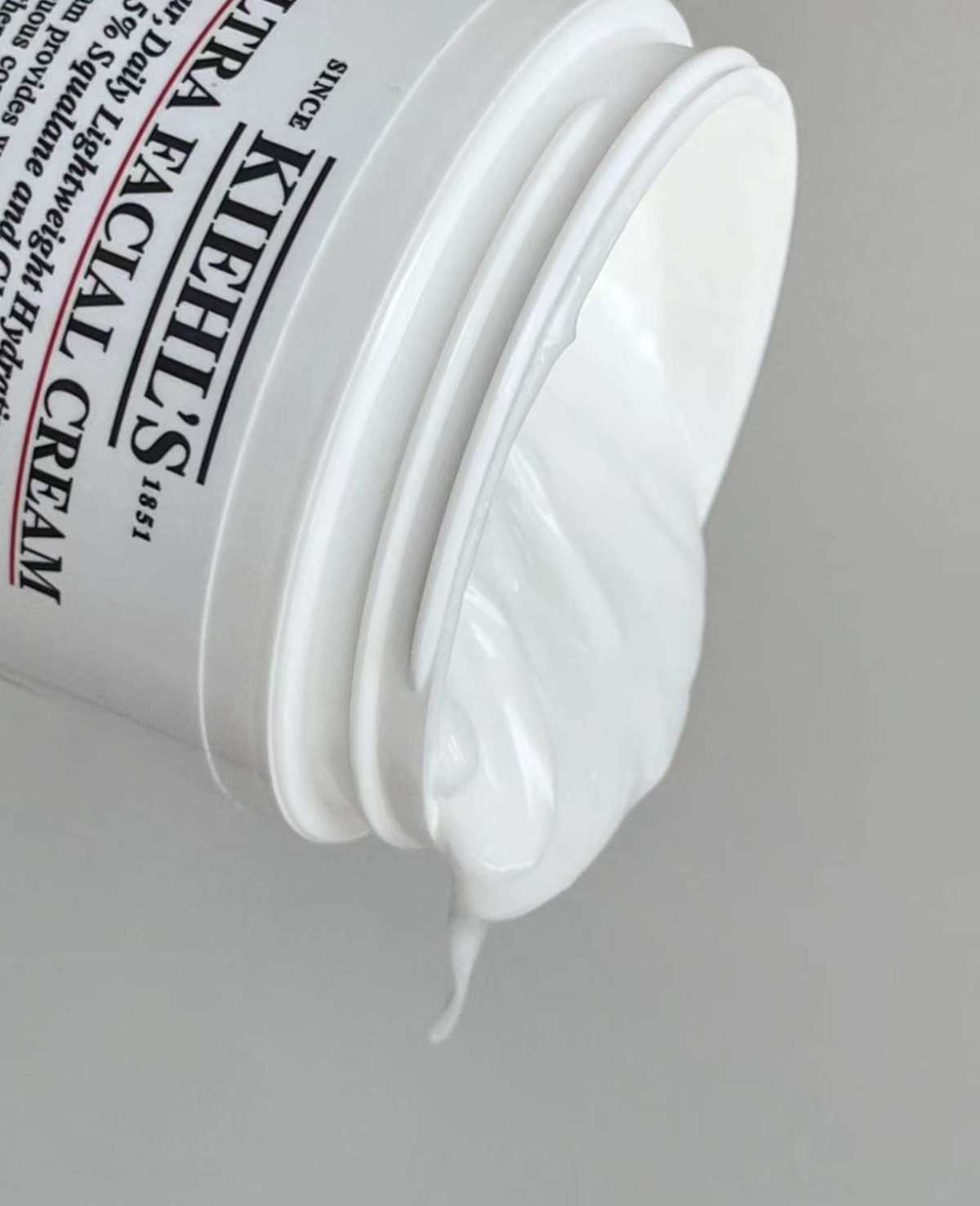 科颜氏的产品真的是很多都很好用呀，也很受大家的喜爱！特别是高