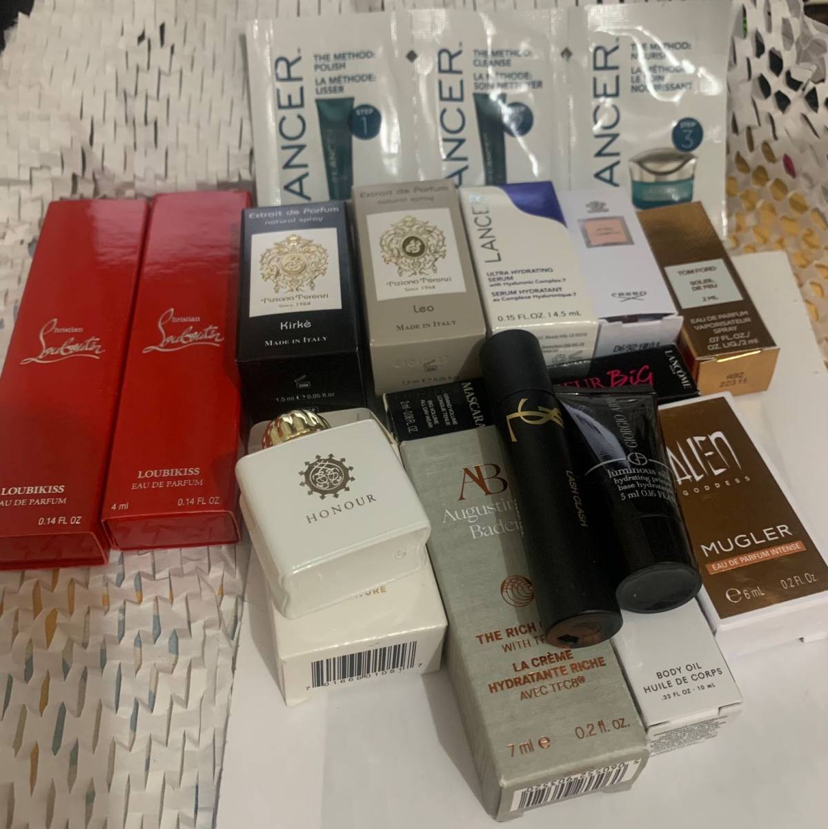 开箱包裹来自neiman Marcus 美国百货，当时是冲着