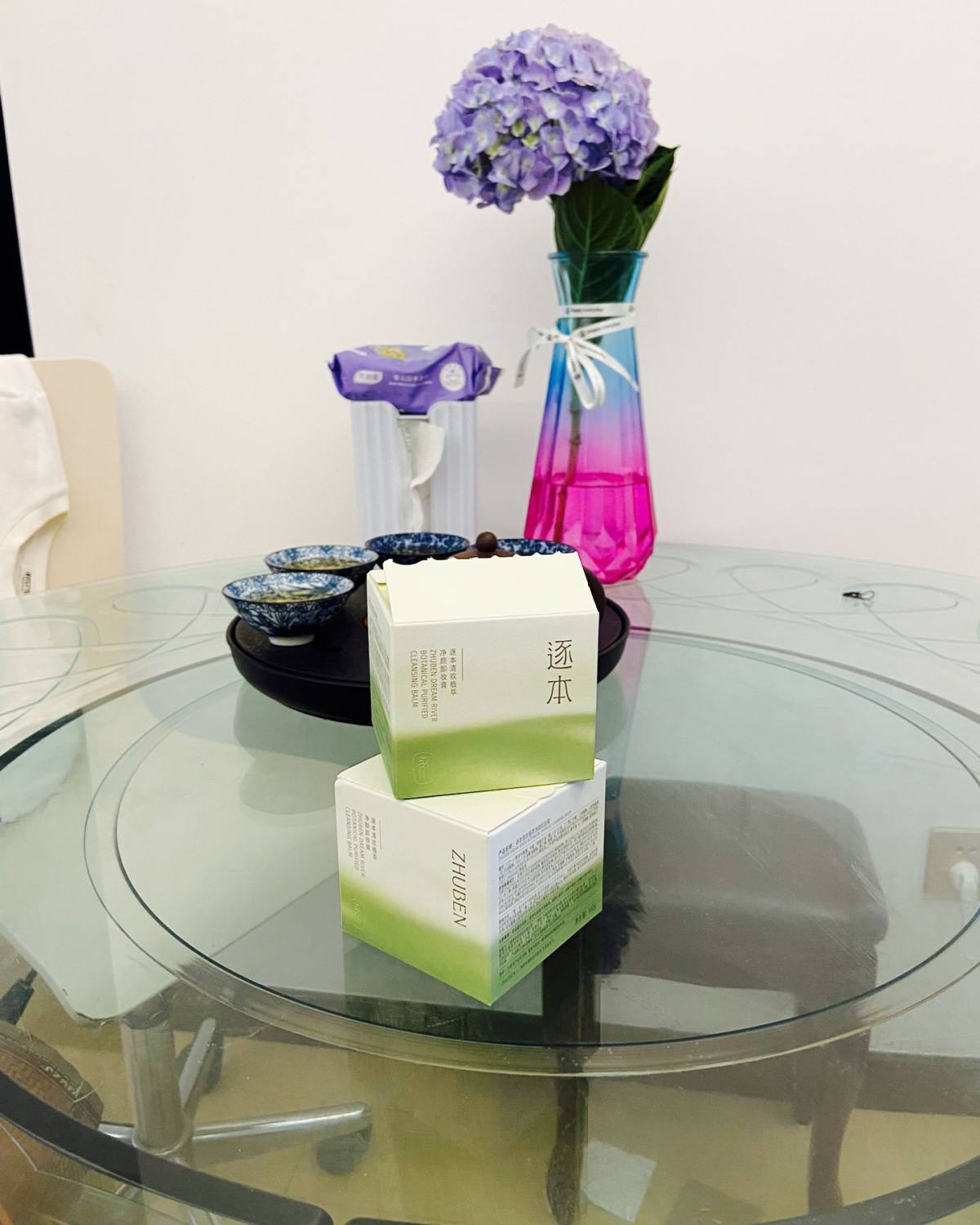今天的分享一个逐本的卸妆膏，我最近真的逐本用的蛮多，因为我用