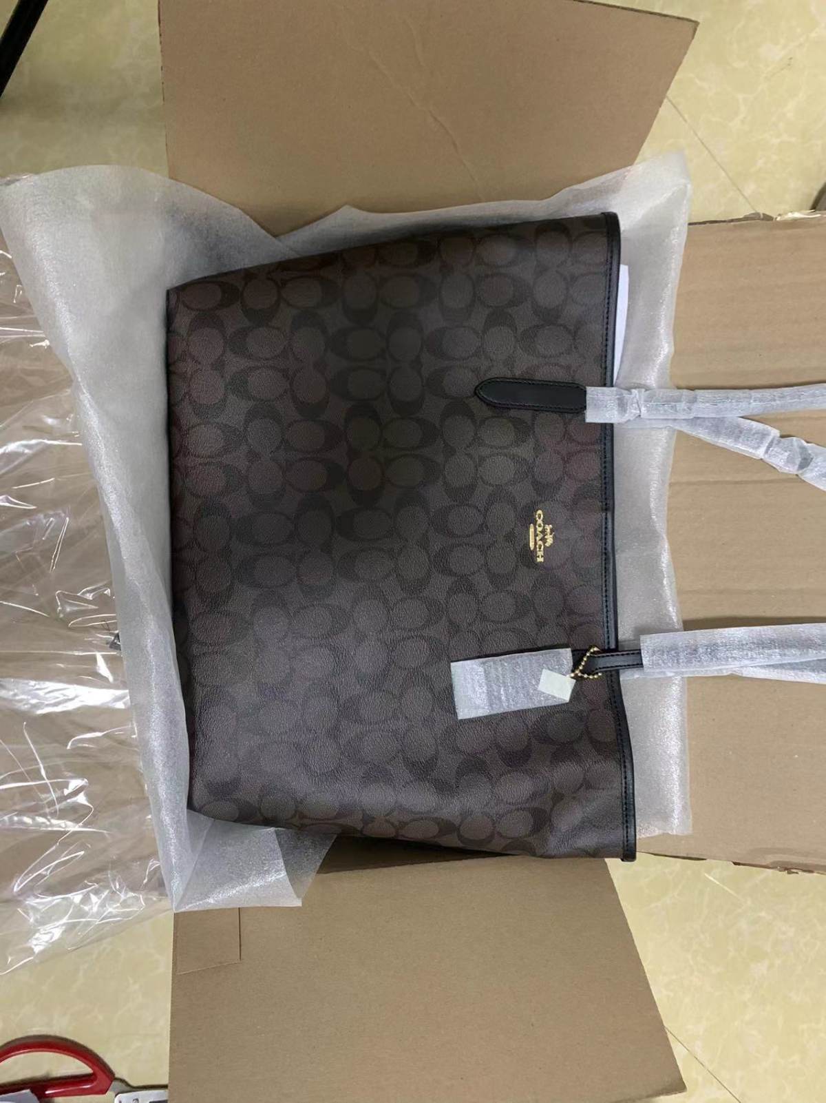 和mollie 34一起下单凑额外8折，这款是现在很热门的c