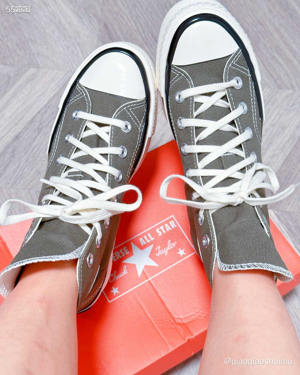 之前一顿猛虎操作，买了十几双匡威，一路穿下来，最喜欢的就是解