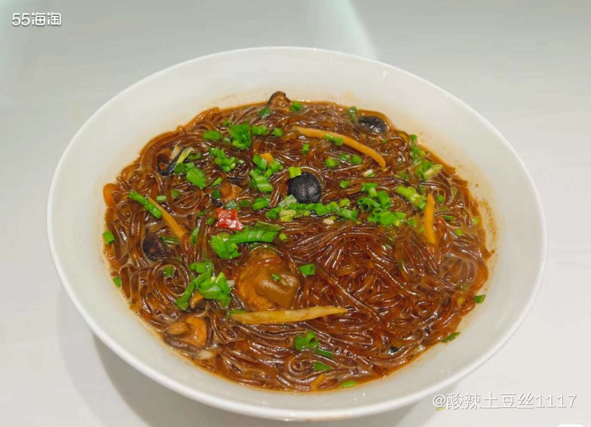来自浙江台州，就是传说中磨唧唧的地方，我们这里有一个酒店。这