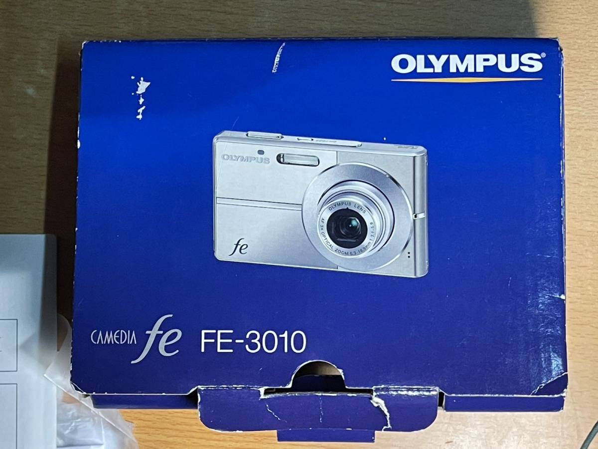 这次海淘到了一台奥林巴斯FE3010 成色好新！而且还带箱说