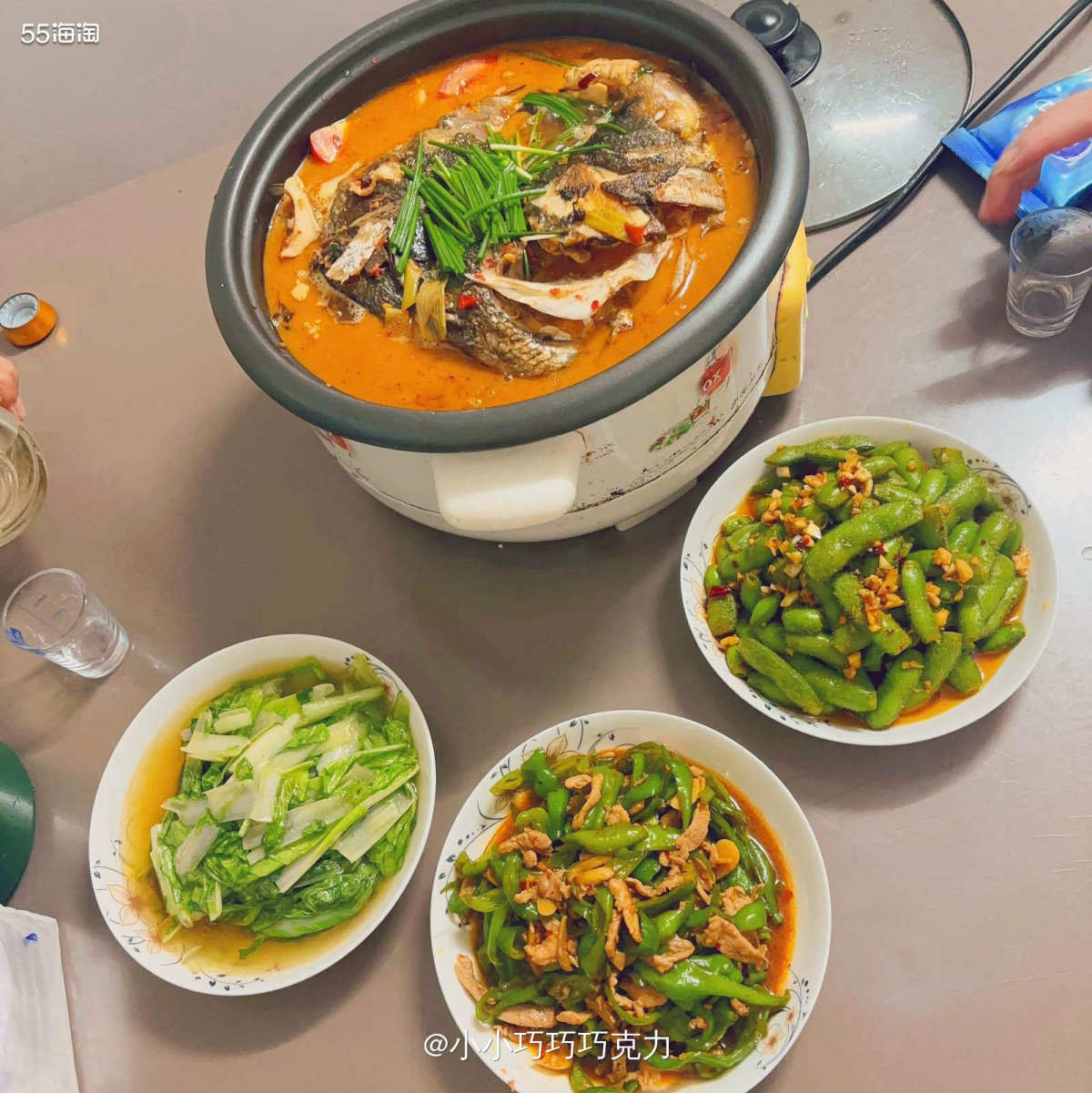 补上昨日的晚餐 ，昨日是来自我家先生下厨，他说要在他爸妈面前