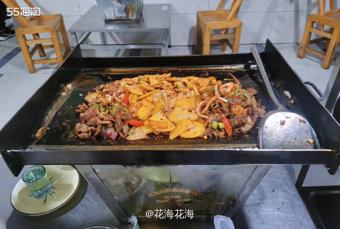 🩷第四站 乌龙山铁板烧 这算是大学城内有名的铁板烧了，听说