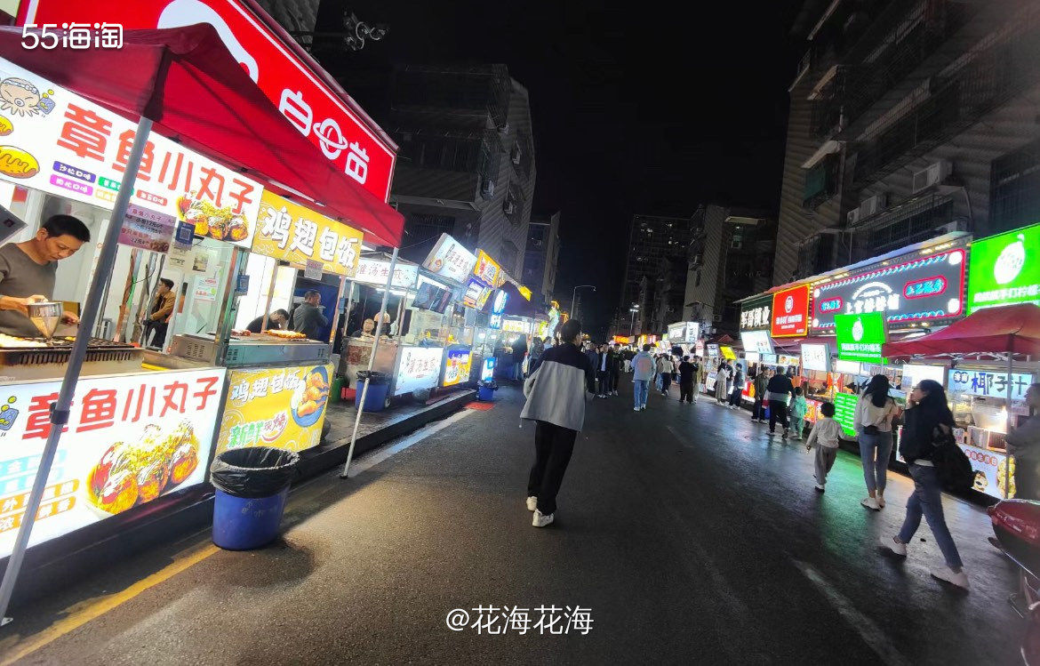 🩷第七站 杜甫江阁 因为距离五一广场并不算太远，所以我们也