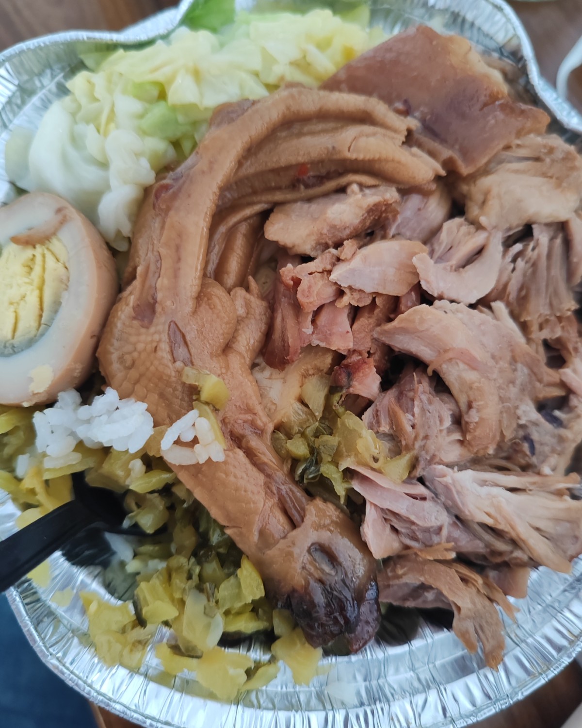 昨天的午餐是下午3点左右吃的，最近真的是超级忙！都没空点外卖