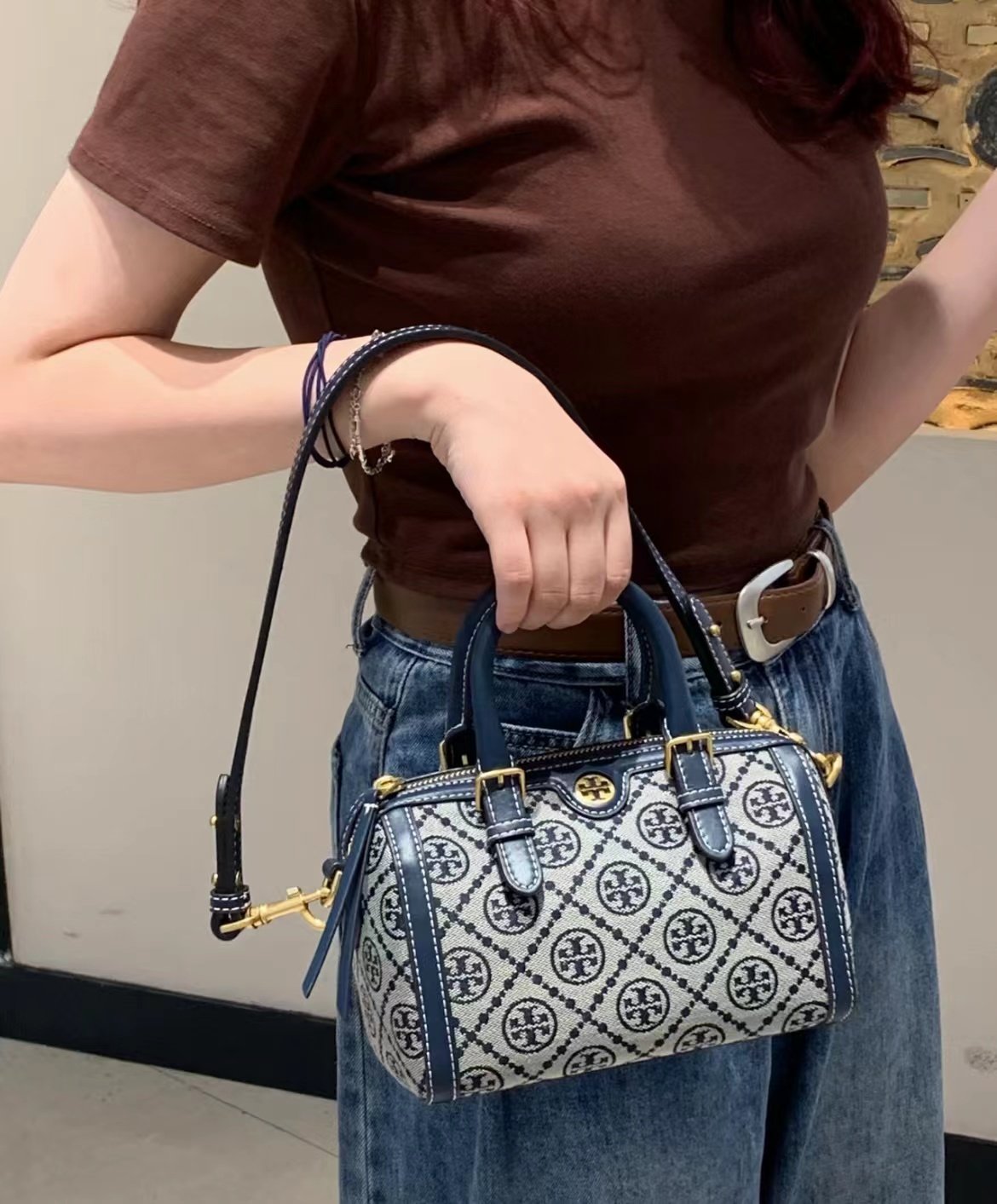 tb家的波士顿包包最近真的太火了，国庆回家刚摸上电脑就拍了2