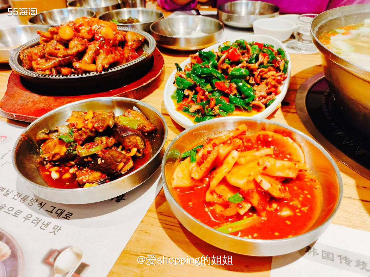 来青岛怎么能不吃正宗的韩料呢，记得之前在青岛的时候专门打卡韩