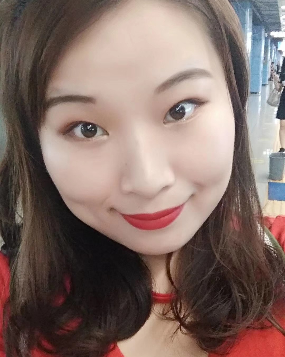 翻了一下以前爱画的妆容，有几个单品我真的特别喜欢，生娃之前真