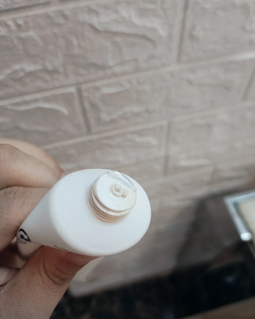 前段时间这个面膜打折我买下来的，悦碧施本来是比较高端的西班牙